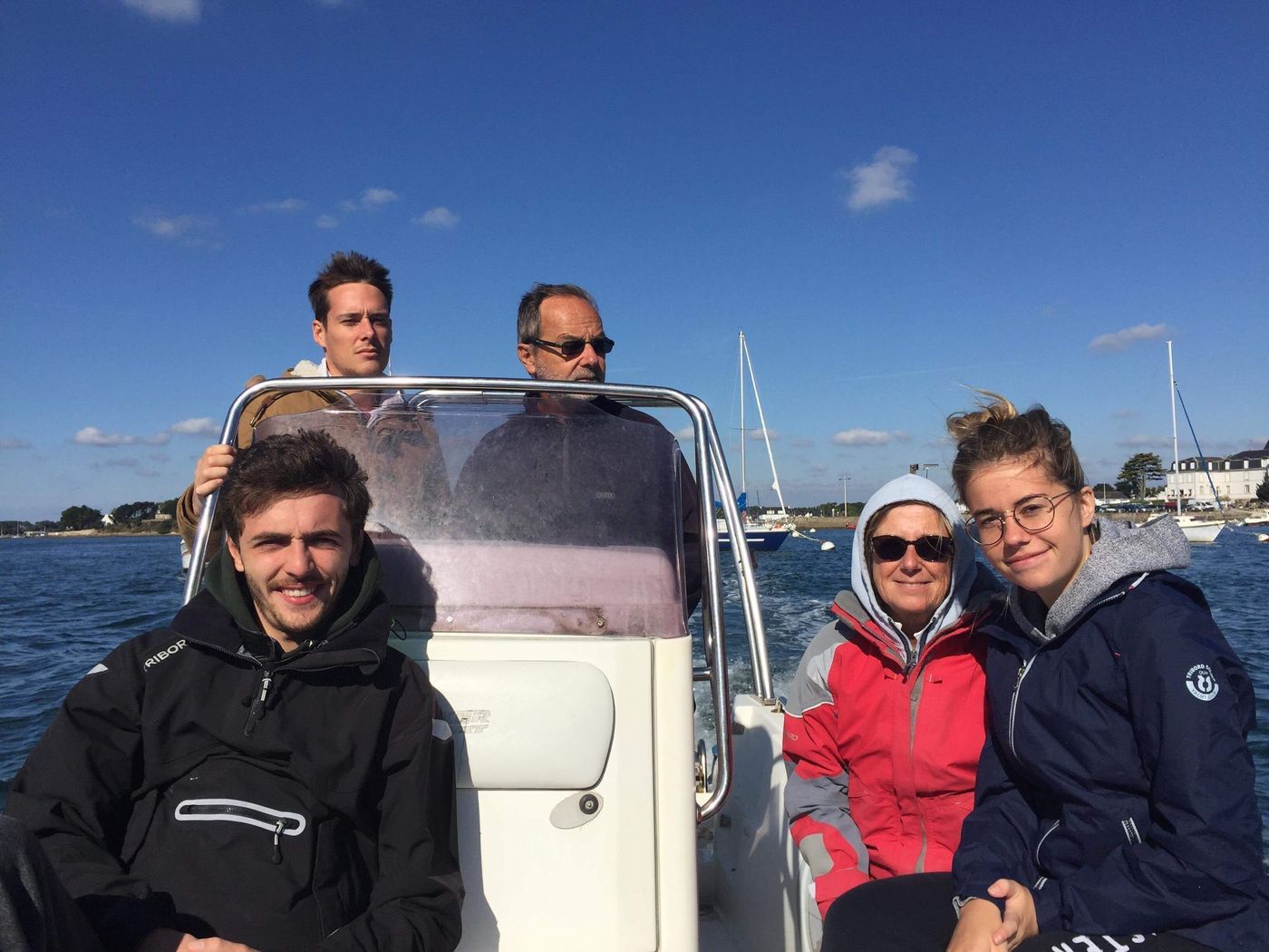 Sortie en bateau en famille dans le Morbihan